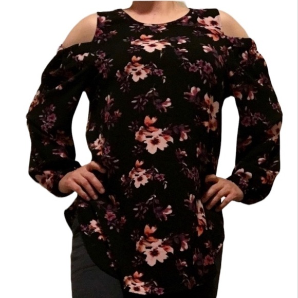 Free Press Floral Top Cold Shoulder Size Medium - Picture 9 of 11